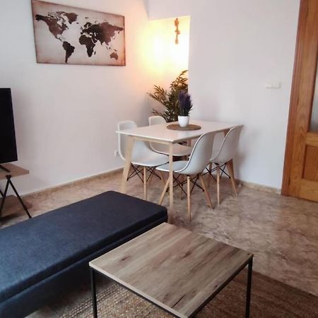 Apartamento En El Centro De Elche Con Terraza La Alborada Екстериор снимка