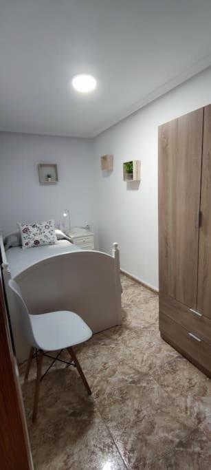 Apartamento En El Centro De Elche Con Terraza La Alborada Екстериор снимка