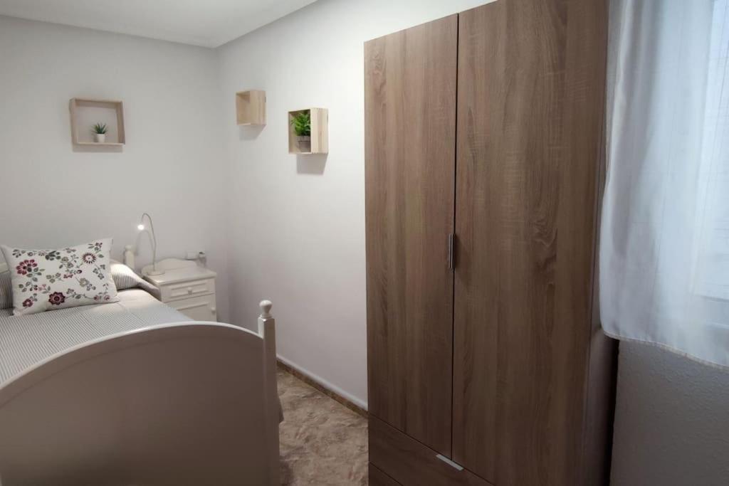 Apartamento En El Centro De Elche Con Terraza La Alborada Екстериор снимка