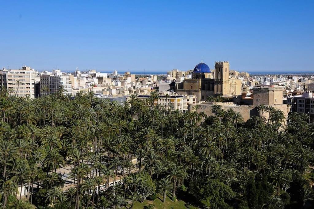 Apartamento En El Centro De Elche Con Terraza La Alborada Екстериор снимка
